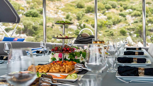 Premium-Mavi-Yolculuk-Menusu